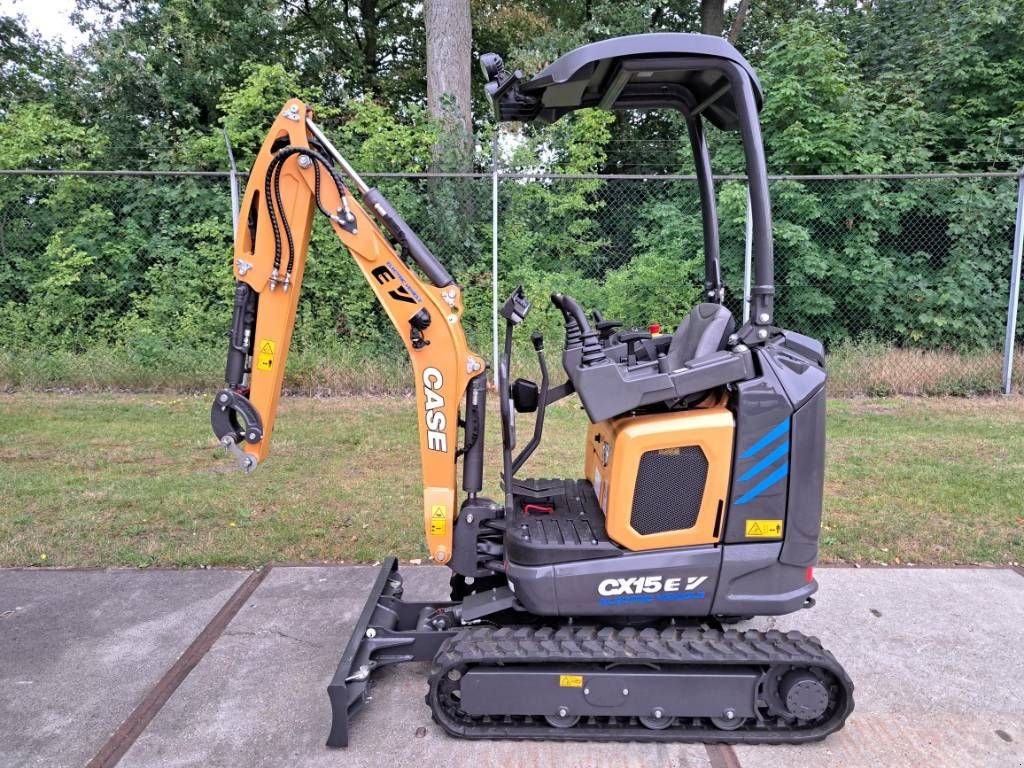 Minibagger des Typs Case CX15EV, Neumaschine in Almelo (Bild 1)