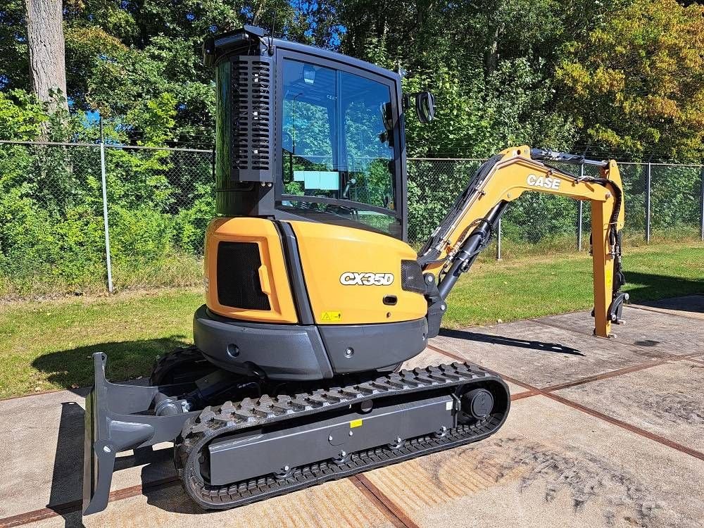 Minibagger des Typs Case CX35D, Neumaschine in Almelo (Bild 5)