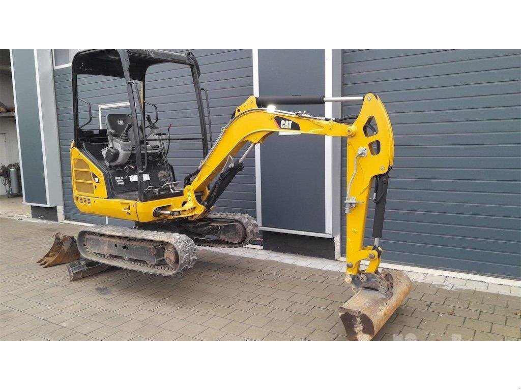 Minibagger a típus CAT 301.7D, Gebrauchtmaschine ekkor: Düsseldorf (Kép 1)