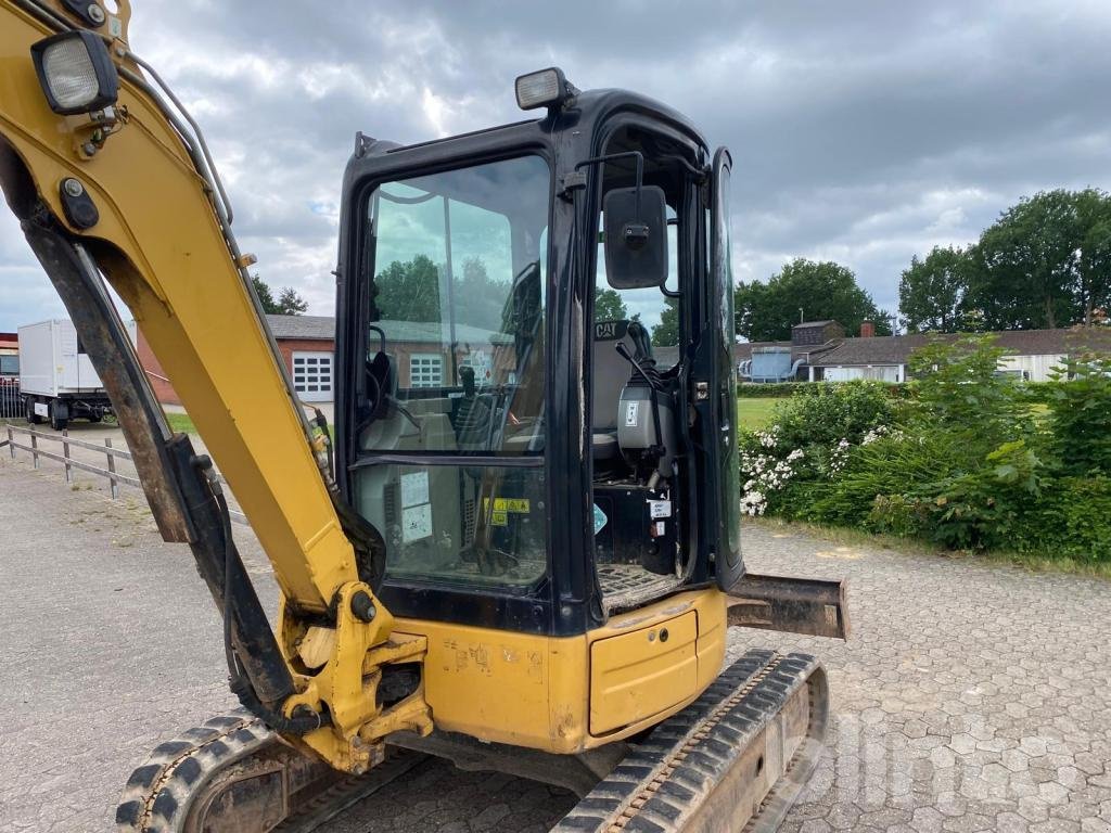 Minibagger Türe ait CAT 303.5 D CR, Gebrauchtmaschine içinde Düsseldorf (resim 2)