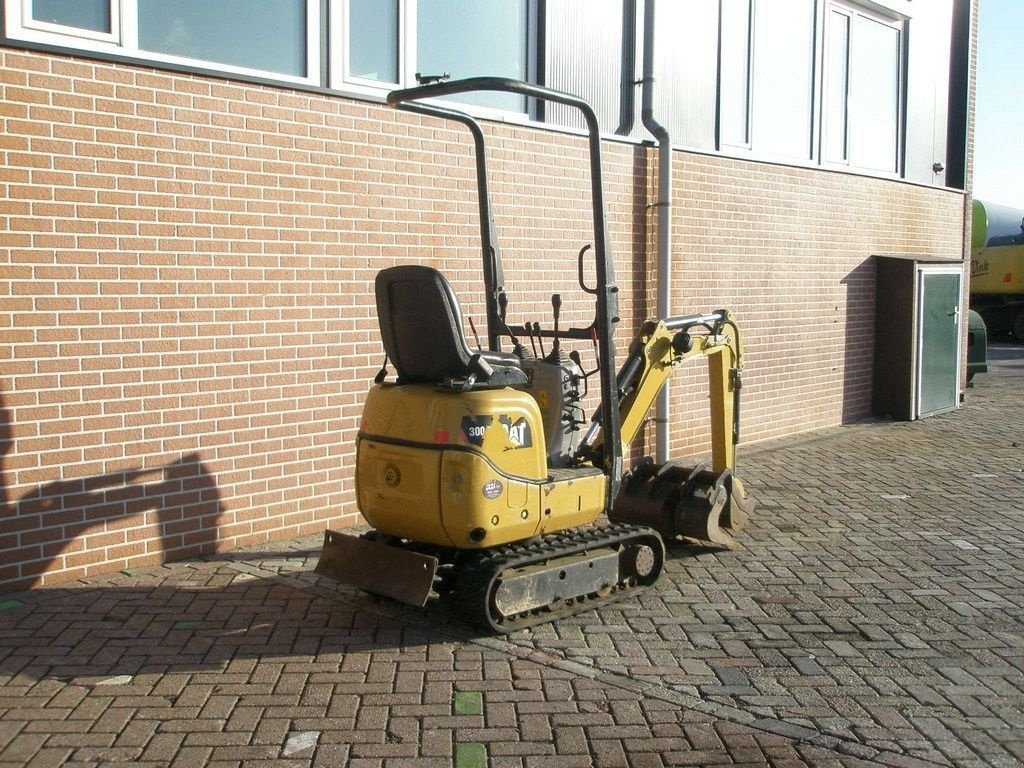 Minibagger van het type Caterpillar 300.9, Gebrauchtmaschine in Barneveld (Foto 4)