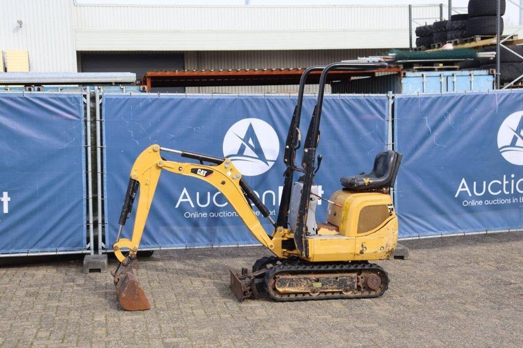 Minibagger van het type Caterpillar 300.9D, Gebrauchtmaschine in Antwerpen (Foto 1)