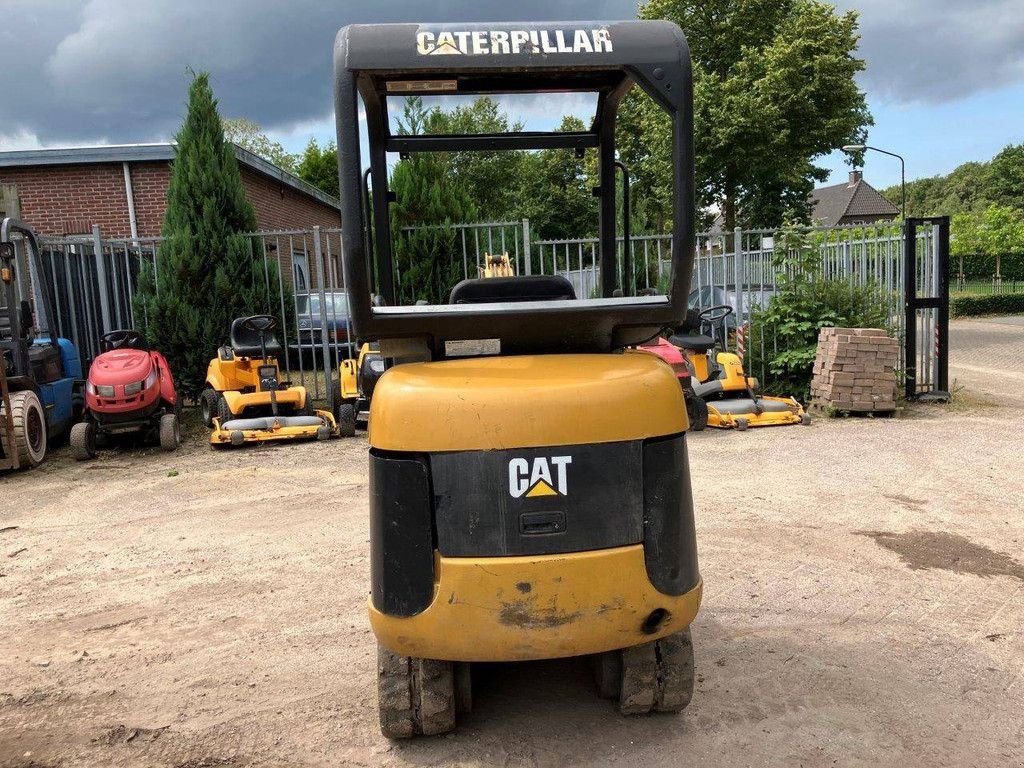 Minibagger del tipo Caterpillar 301.5, Gebrauchtmaschine In Antwerpen (Immagine 4)