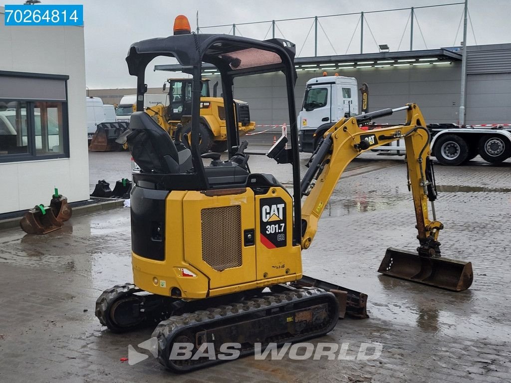 Minibagger типа Caterpillar 301.7 CR 3X BUCKETS, Gebrauchtmaschine в Veghel (Фотография 5)