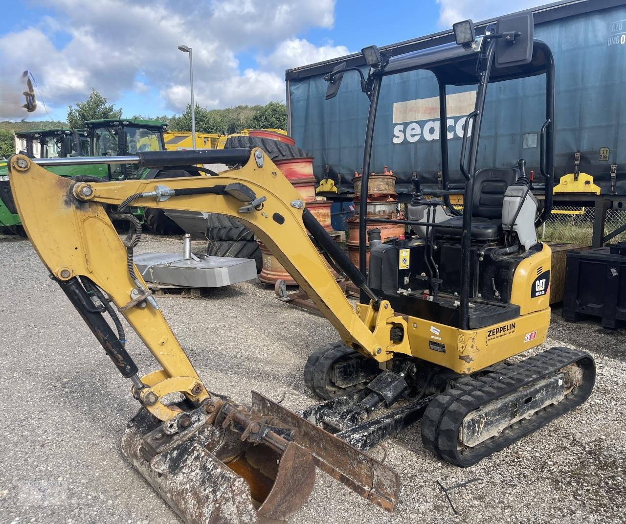 Minibagger des Typs Caterpillar 301.7 CR, Gebrauchtmaschine in Pragsdorf (Bild 1)