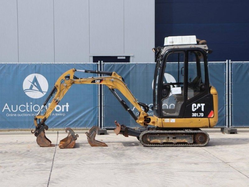 Minibagger du type Caterpillar 301.7D, Gebrauchtmaschine en Antwerpen (Photo 1)