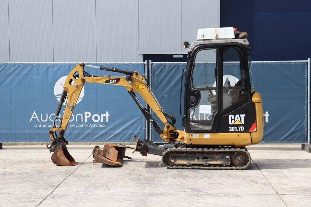 Minibagger del tipo Caterpillar 301.7D, Gebrauchtmaschine en Antwerpen (Imagen 2)