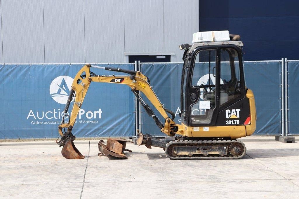 Minibagger del tipo Caterpillar 301.7D, Gebrauchtmaschine en Antwerpen (Imagen 1)