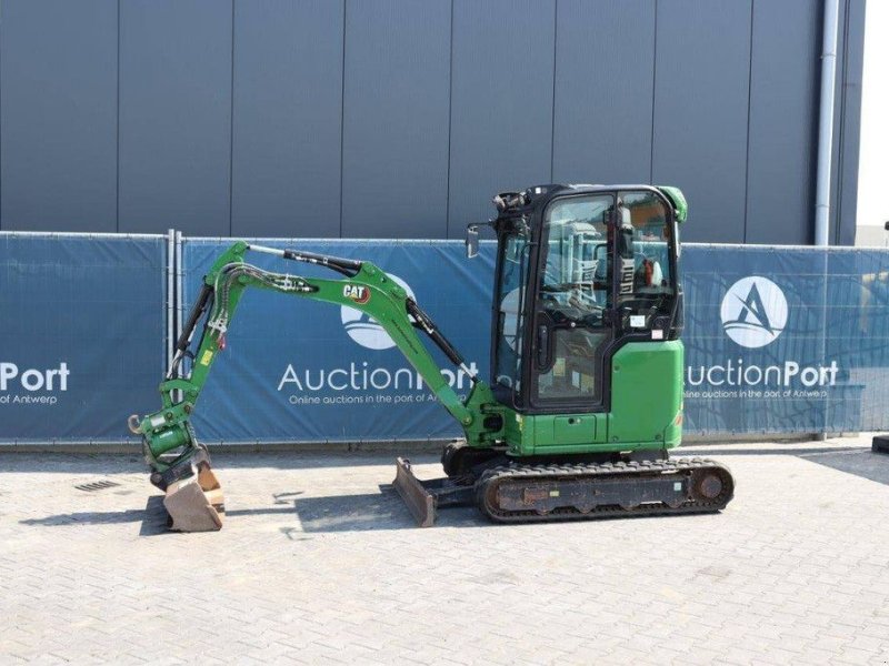 Minibagger tipa Caterpillar 302 CR, Gebrauchtmaschine u Antwerpen (Slika 1)