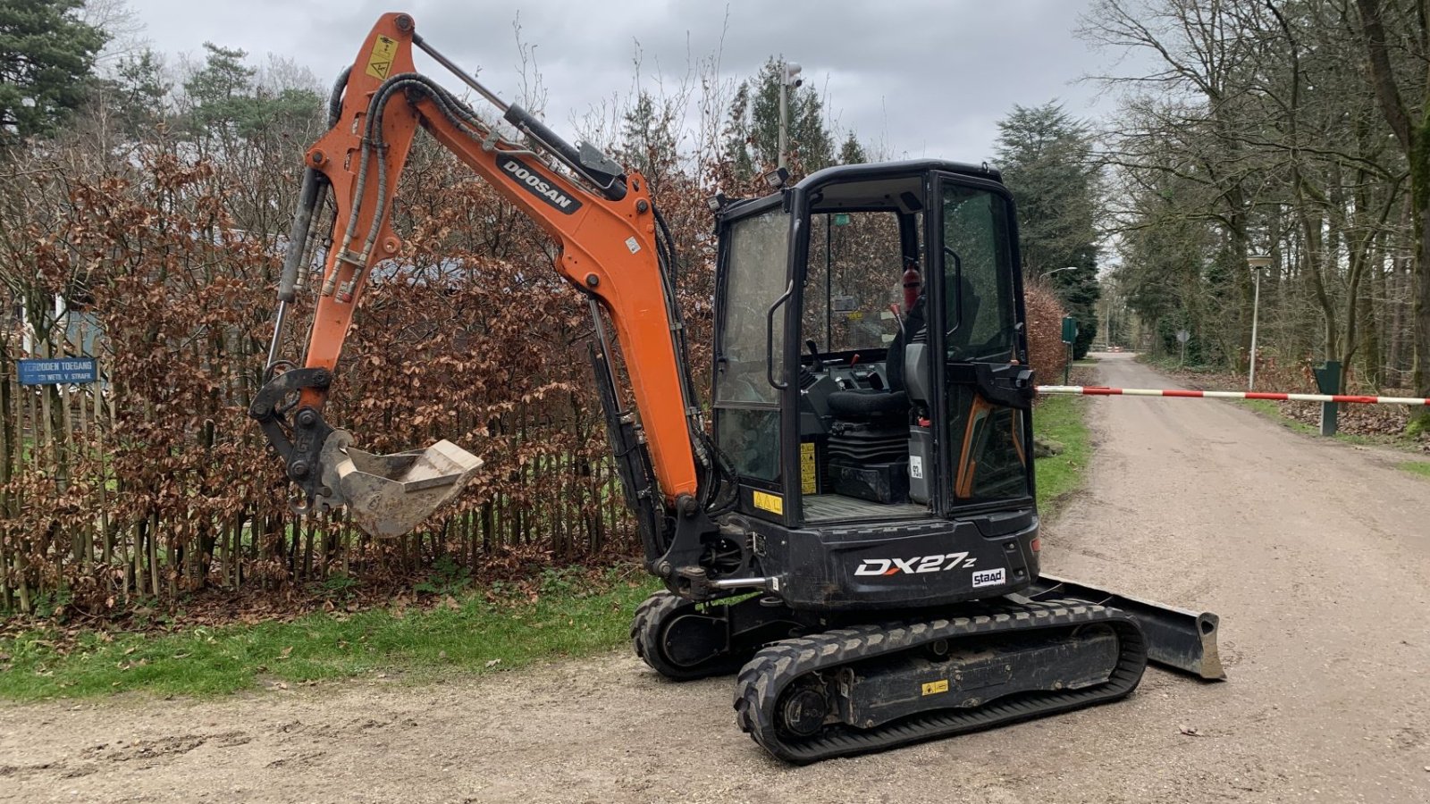 Minibagger tipa Doosan DX27z, Gebrauchtmaschine u Herpen (Slika 1)