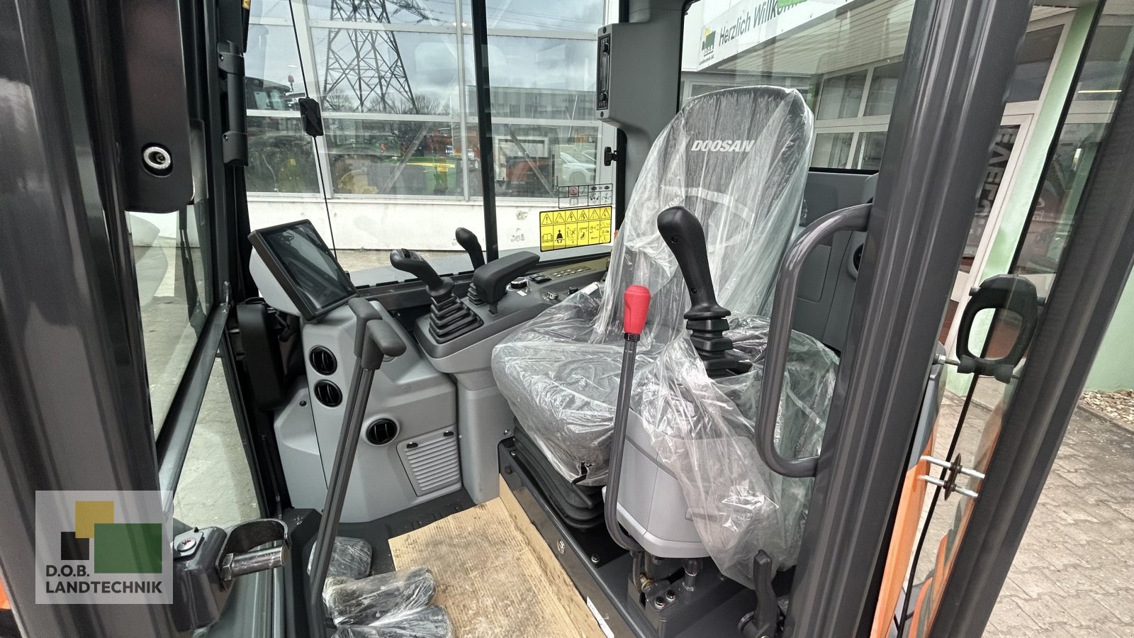 Minibagger a típus Doosan DX55R-7, Gebrauchtmaschine ekkor: Regensburg (Kép 10)