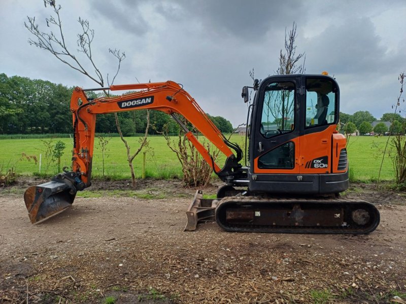 Minibagger des Typs Doosan DX60R, Gebrauchtmaschine in Terschuur