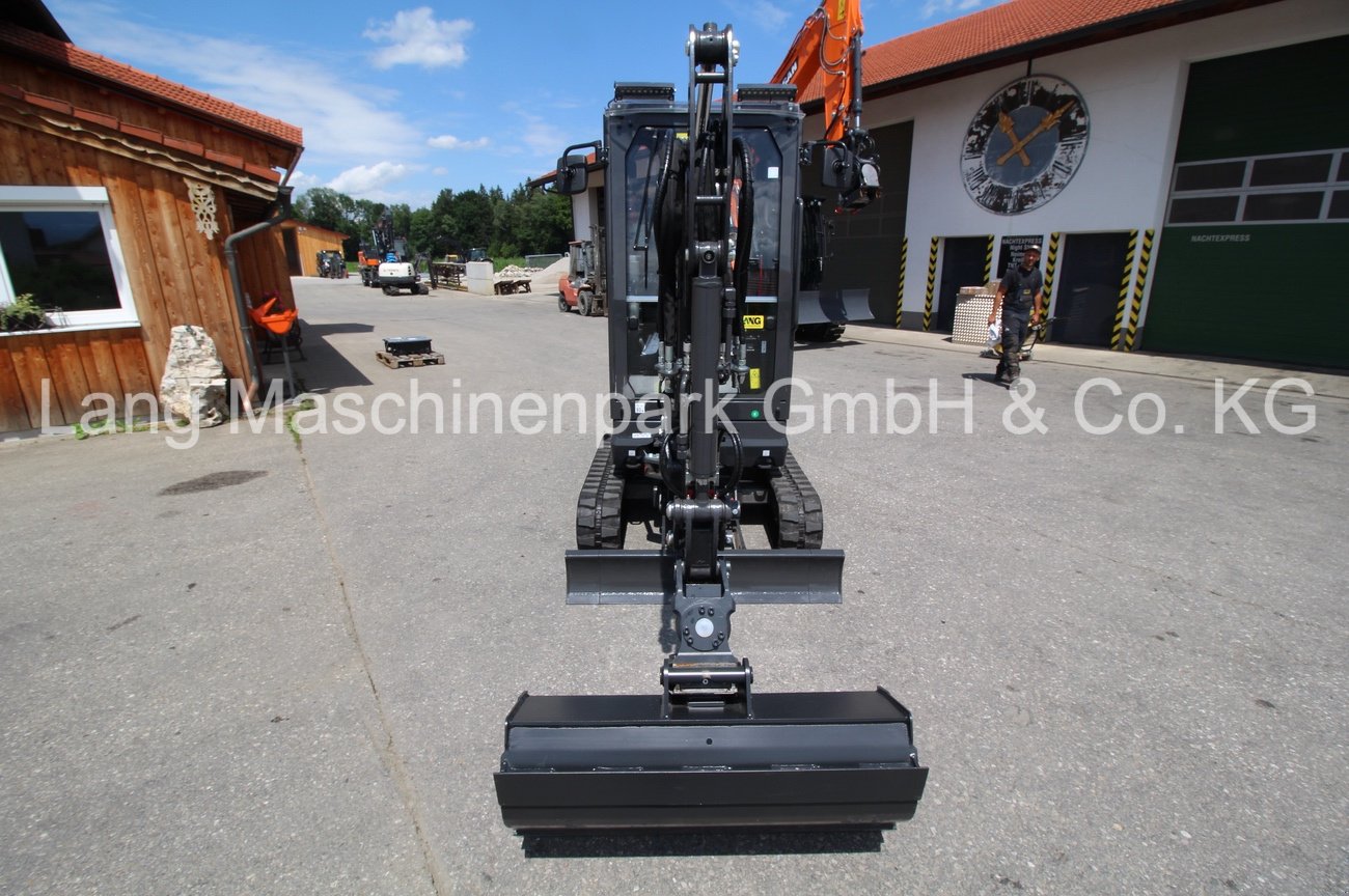 Minibagger des Typs Eurocomach 19 ZT inkl. Powertilt & Löffelset, Neumaschine in Petting (Bild 9)