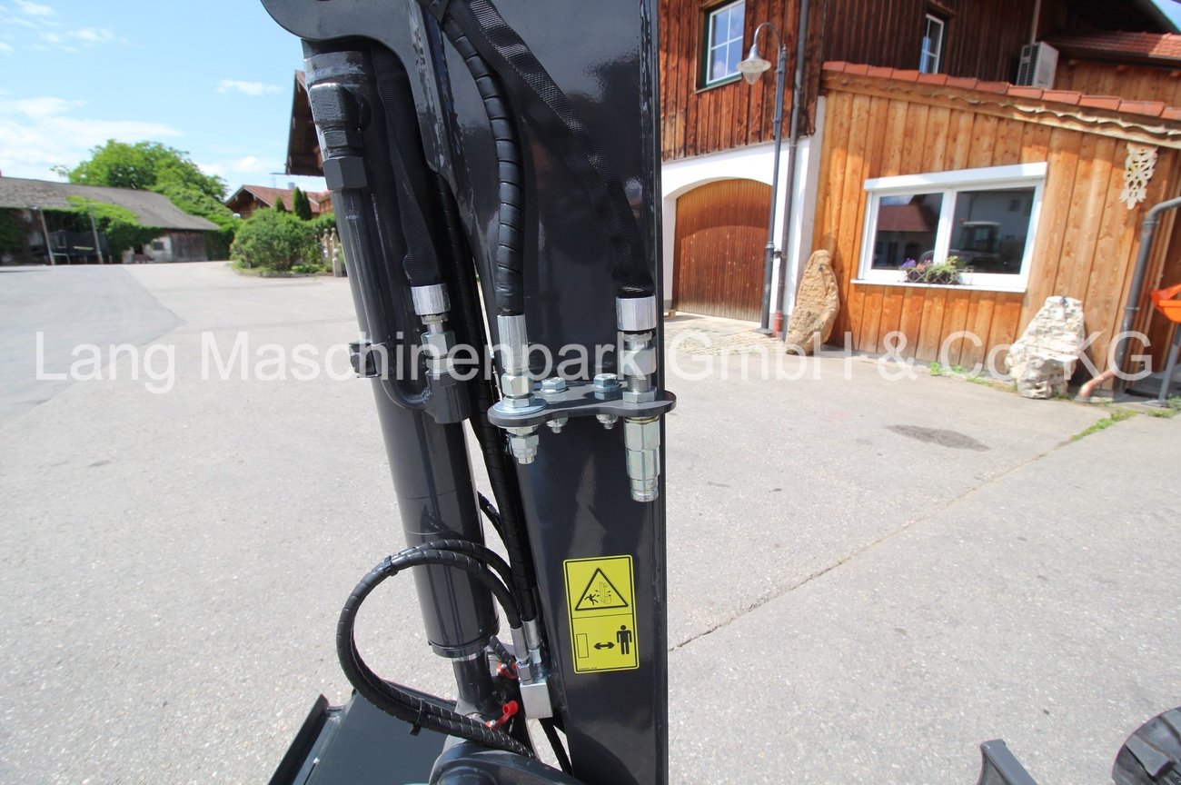 Minibagger tipa Eurocomach 19 ZT inkl. Powertilt & Löffelset, Neumaschine u Petting (Slika 11)