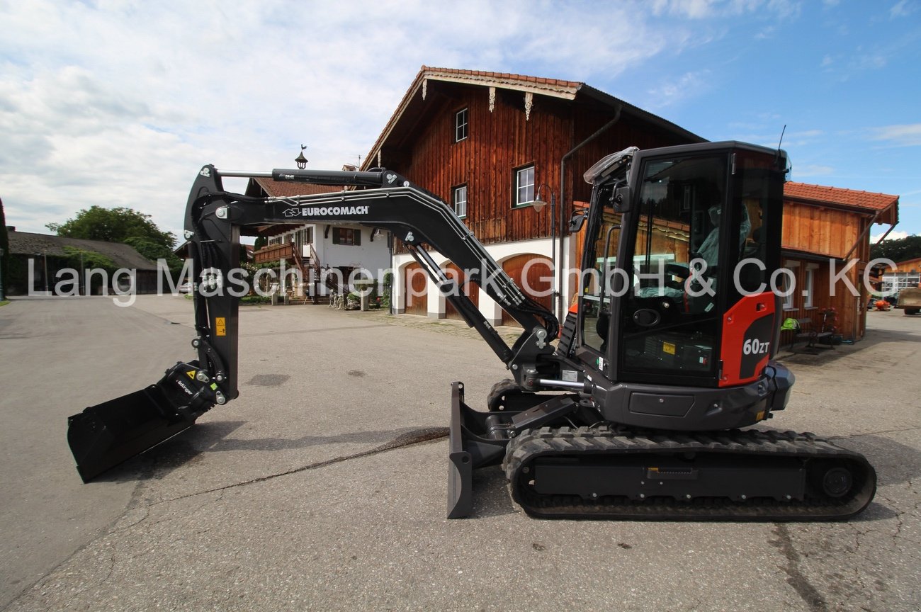 Minibagger van het type Eurocomach 60 ZT inkl. Powertilt & Löffelset, Neumaschine in Petting (Foto 2)