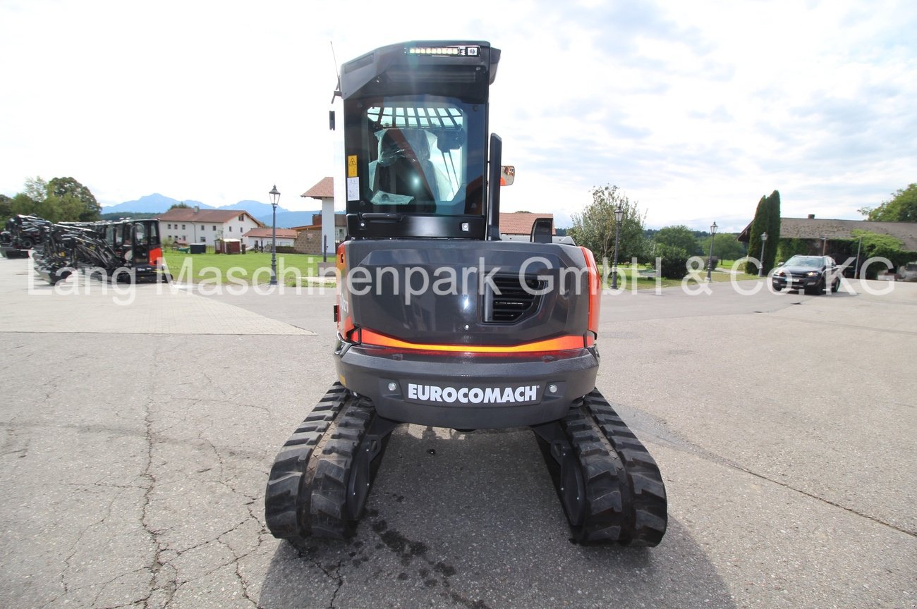 Minibagger tipa Eurocomach 60 ZT inkl. Powertilt & Löffelset, Neumaschine u Petting (Slika 4)