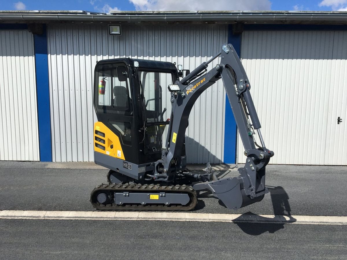 Minibagger del tipo Eurotrac HE-18, Neumaschine en Burgkirchen (Imagen 1)