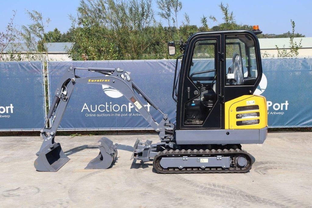 Minibagger of the type Eurotrac HE18C, Neumaschine in Antwerpen (Picture 2)