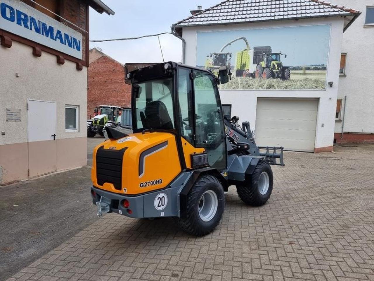 Minibagger del tipo GiANT g 2700 hd mit kabine und euro aufnamhe, Gebrauchtmaschine en WALDKAPPEL-BISCHHAUSEN (Imagen 3)