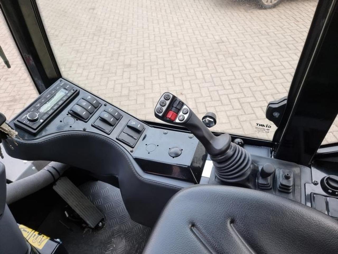 Minibagger tip GiANT g 2700 hd mit kabine und euro aufnamhe, Gebrauchtmaschine in WALDKAPPEL-BISCHHAUSEN (Poză 12)