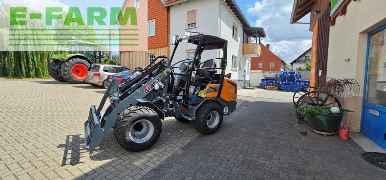 Minibagger tipa GiANT g2700 hd y kompaktradlader mit euro-aufnahme, stvzo-paket, Gebrauchtmaschine u WALDKAPPEL-BISCHHAUSEN (Slika 8)