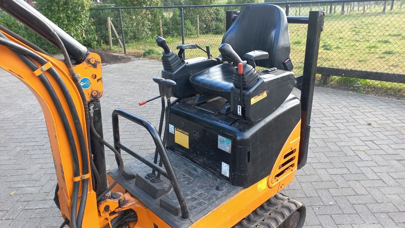 Minibagger del tipo Hanix H09D, Gebrauchtmaschine In Garderen (Immagine 5)