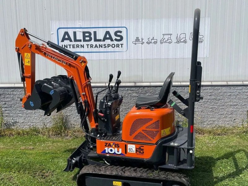 Minibagger typu Hitachi 10U graafmachine NIEUW! Met 3 GP grondbakken CW00, Gebrauchtmaschine v Kwintsheul