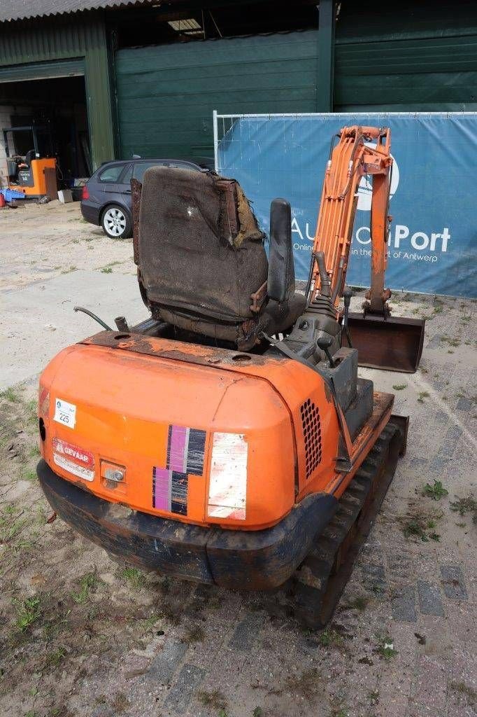 Minibagger typu Hitachi EX17, Gebrauchtmaschine w Antwerpen (Zdjęcie 5)