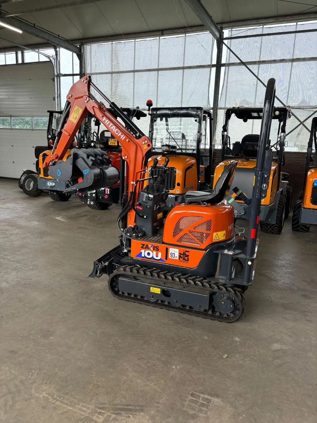 Minibagger tipa Hitachi Zaxis 10U CW00 met 3 grondbakken, Gebrauchtmaschine u Kwintsheul (Slika 3)