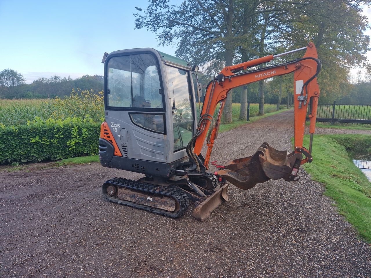 Minibagger van het type Hitachi zaxis 18, Gebrauchtmaschine in Oirschot (Foto 1)