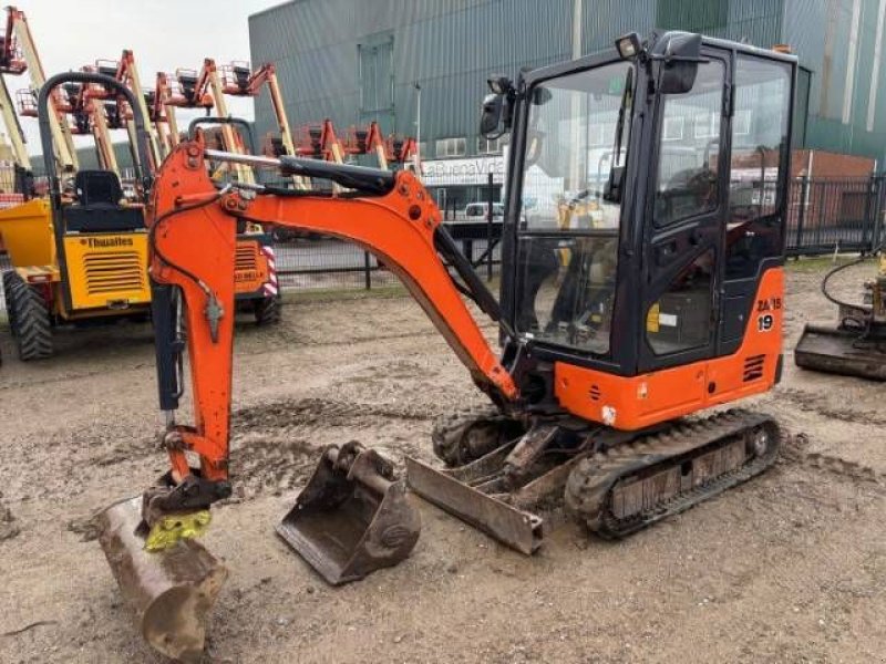 Minibagger tip Hitachi ZX 19 U-5, Gebrauchtmaschine in MOL (Poză 1)