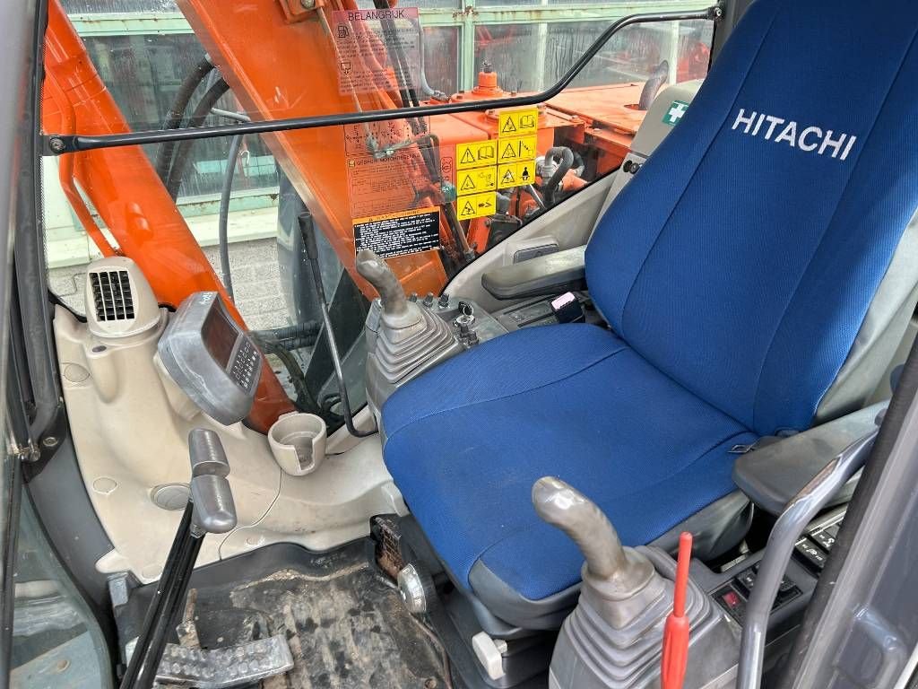 Minibagger del tipo Hitachi ZX 70 LC-3, Gebrauchtmaschine In Roosendaal (Immagine 11)