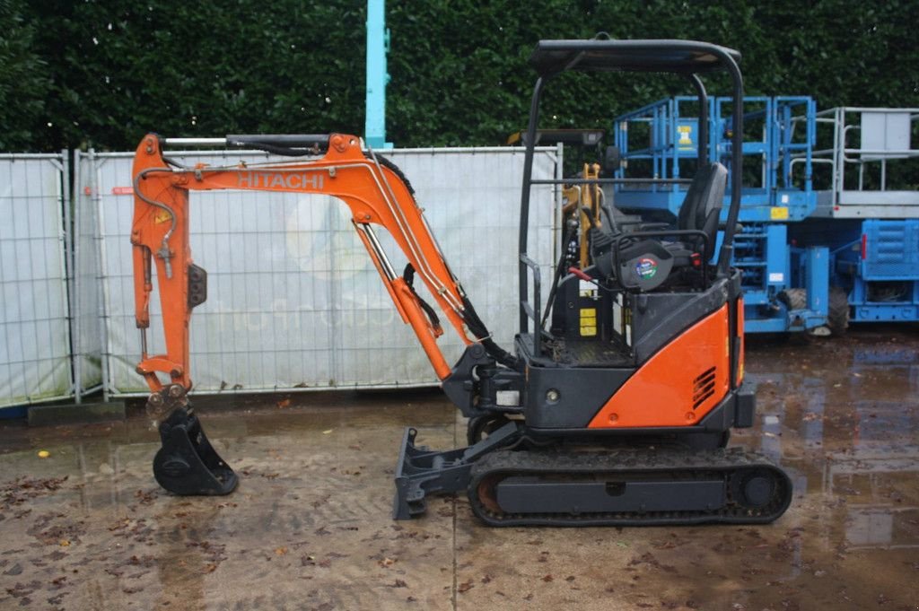 Minibagger del tipo Hitachi ZX17U-2, Gebrauchtmaschine en Antwerpen (Imagen 2)