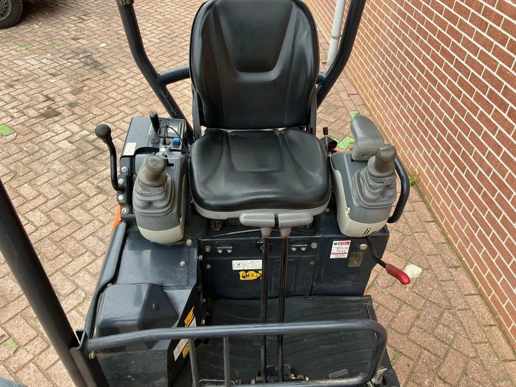 Minibagger Türe ait Hitachi ZX19U-5A, Gebrauchtmaschine içinde Barneveld (resim 5)