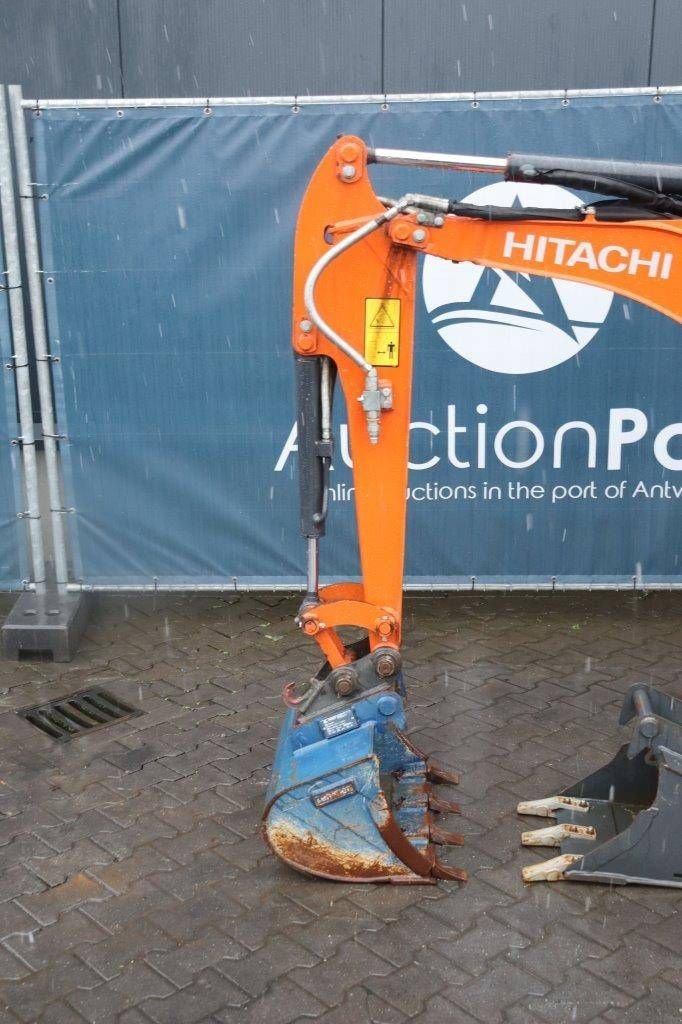 Minibagger del tipo Hitachi ZX19U-5A, Gebrauchtmaschine en Antwerpen (Imagen 11)