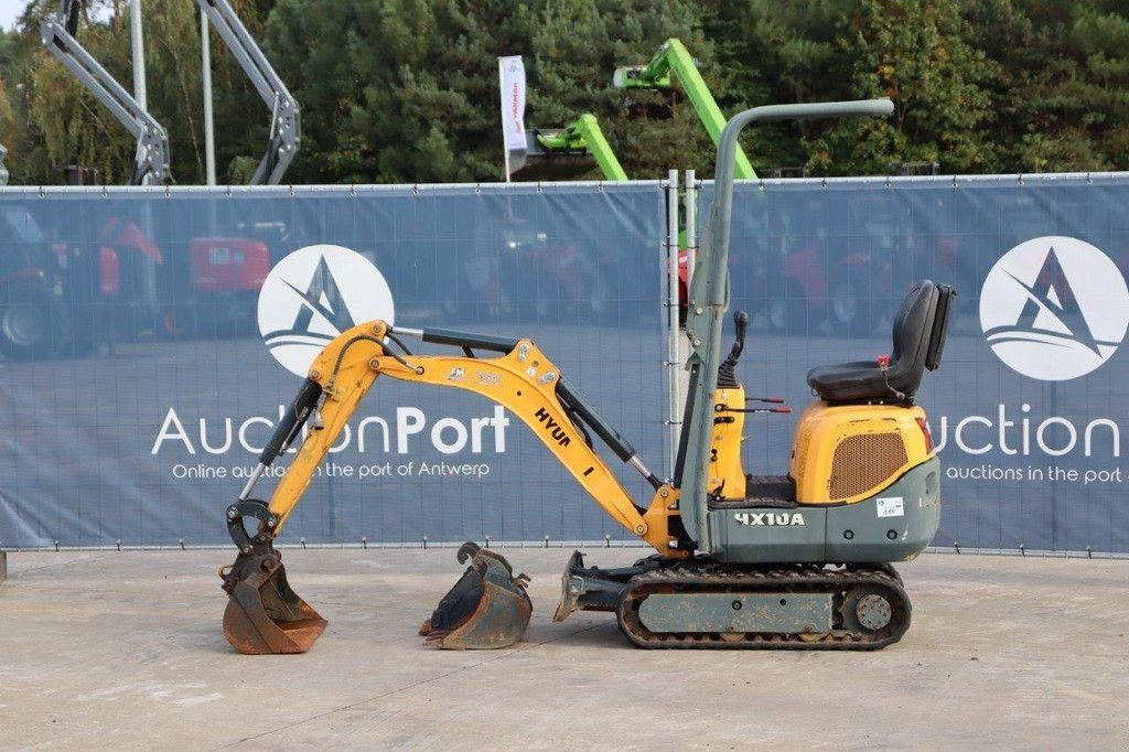 Minibagger des Typs Hyundai HX10A, Gebrauchtmaschine in Antwerpen (Bild 2)