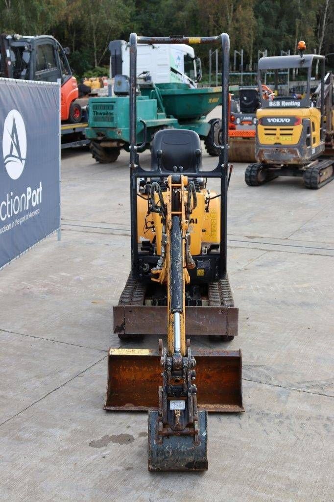 Minibagger des Typs Hyundai HX10A, Gebrauchtmaschine in Antwerpen (Bild 9)