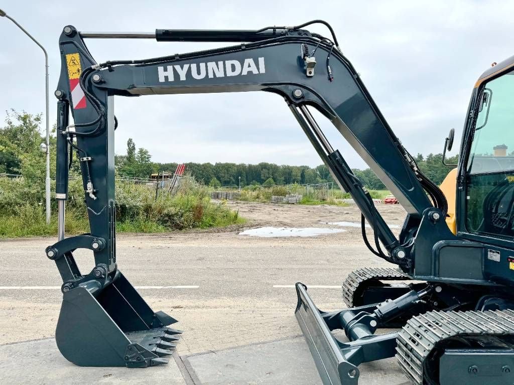 Minibagger van het type Hyundai HX60 - New / Unused / 2024 Model, Gebrauchtmaschine in Veldhoven (Foto 10)