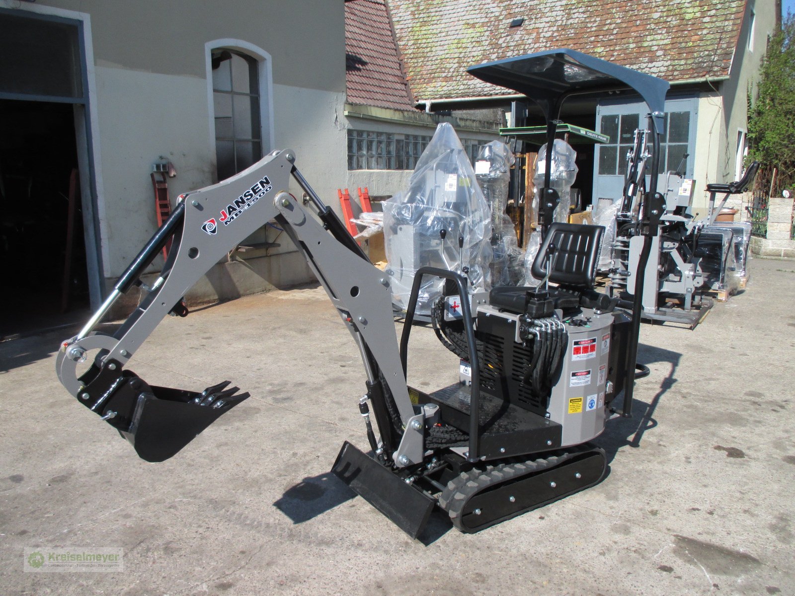 Minibagger des Typs Jansen MB-1500 Microbagger mit Knickmatik inkl.Schaufelpaket, Neumaschine in Feuchtwangen (Bild 1)