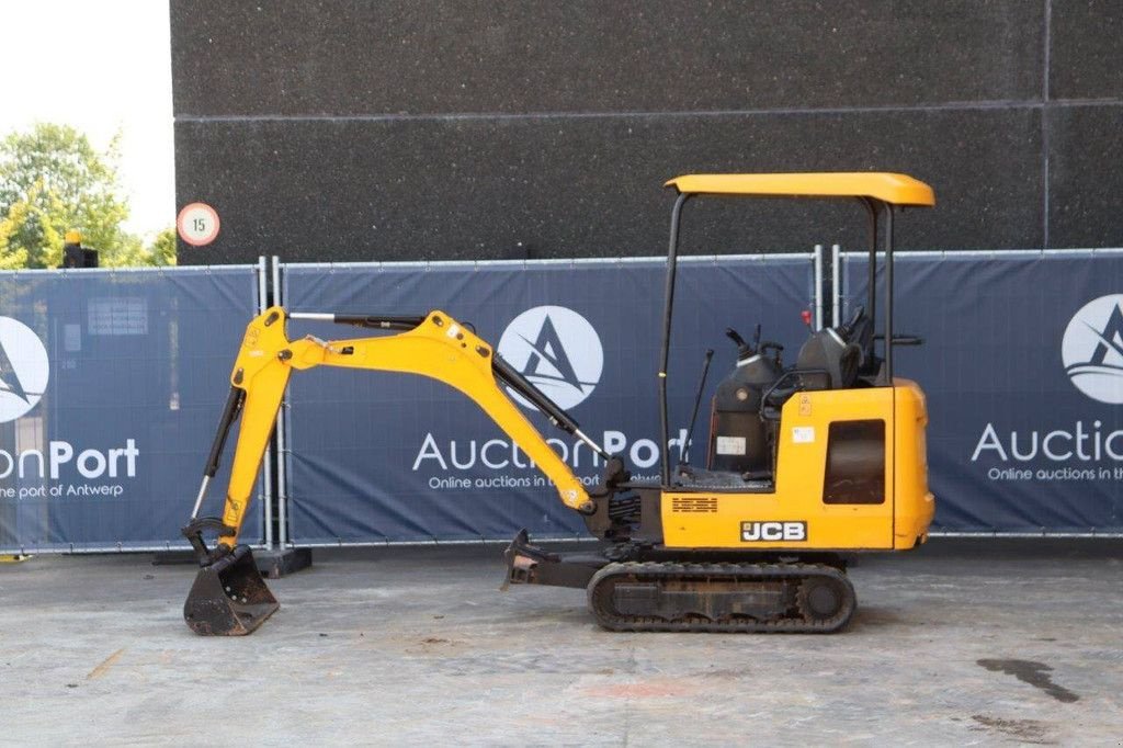 Minibagger van het type JCB 15 C-1, Gebrauchtmaschine in Antwerpen (Foto 2)