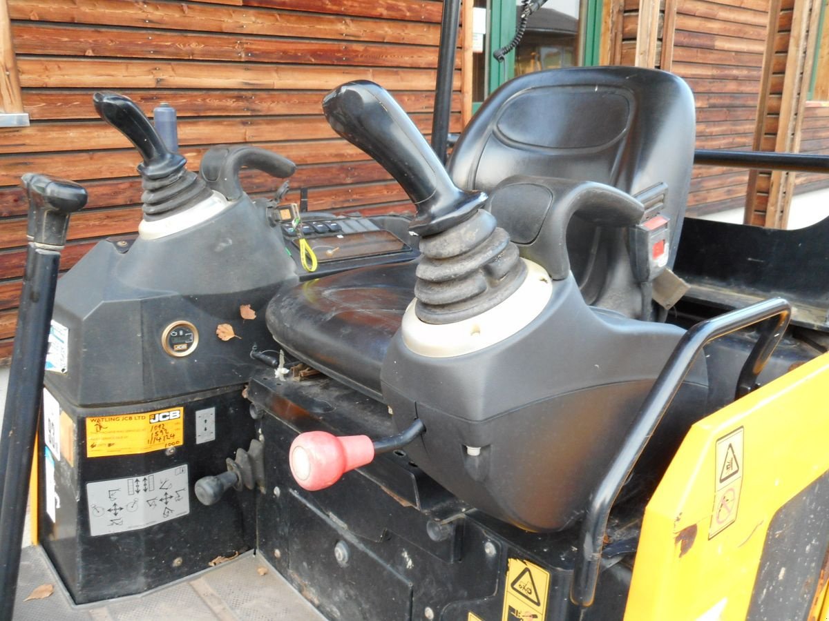 Minibagger des Typs JCB 16C-1 ( 1.639kg ) Verstellfahrwerk + 3 Löffel, Gebrauchtmaschine in St. Nikolai ob Draßling (Bild 8)