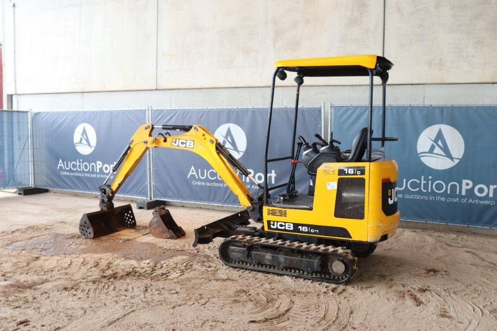 Minibagger du type JCB 16C-1, Gebrauchtmaschine en Antwerpen (Photo 3)