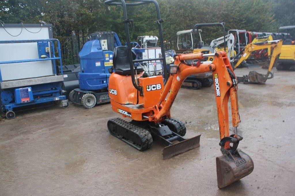 Minibagger des Typs JCB 8008, Gebrauchtmaschine in Antwerpen (Bild 7)