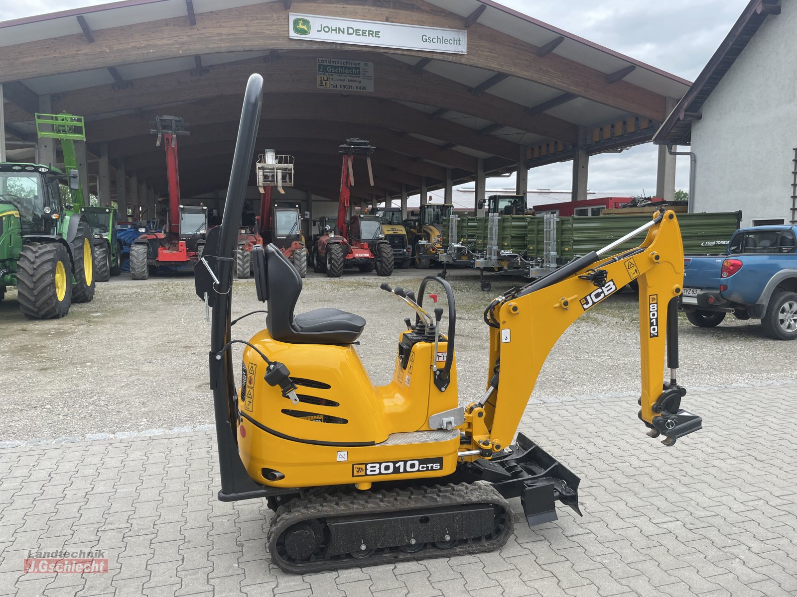 Minibagger of the type JCB 8010 CTS, Neumaschine in Mühldorf (Picture 3)