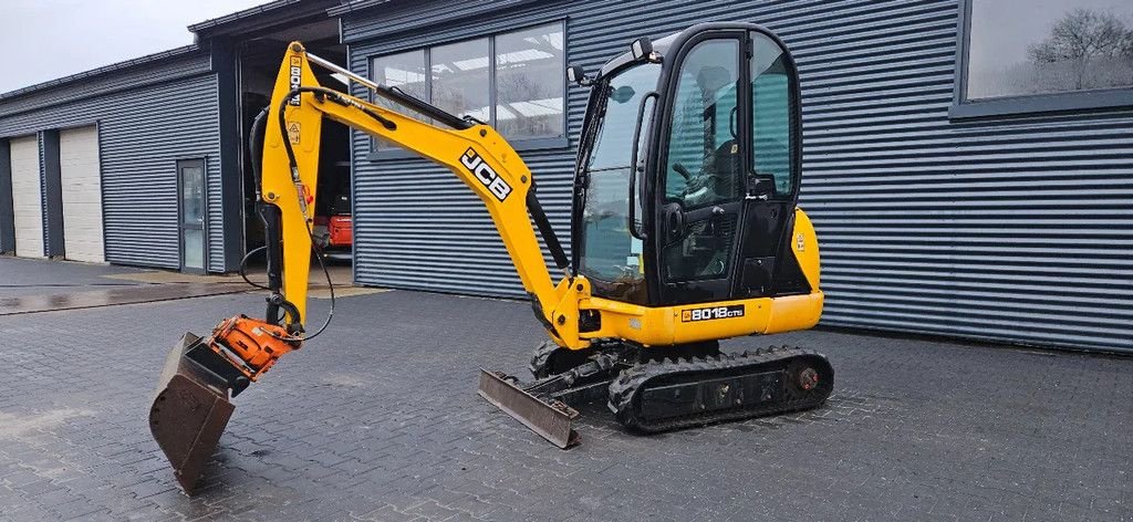 Minibagger des Typs JCB 8018 graafmachine, Gebrauchtmaschine in Scharsterbrug (Bild 1)