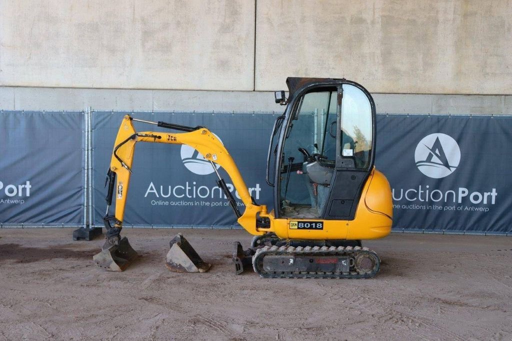 Minibagger Türe ait JCB 8018, Gebrauchtmaschine içinde Antwerpen (resim 2)