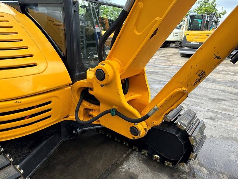 Minibagger des Typs JCB 8052, Gebrauchtmaschine in Casic (Bild 3)