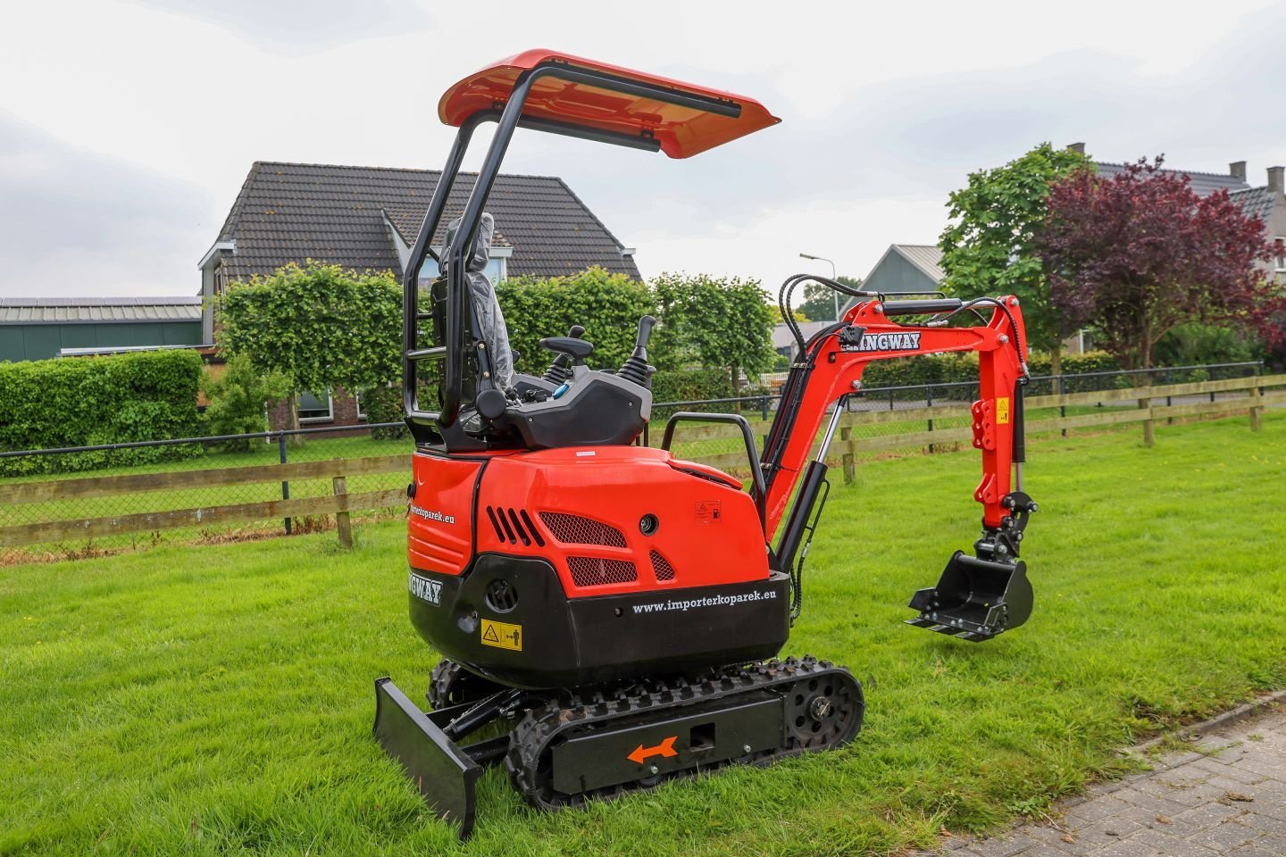 Minibagger of the type Kingway Carol, Neumaschine in Hollandscheveld (Picture 1)