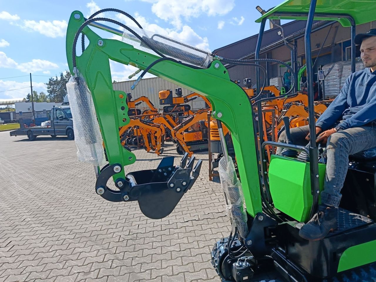 Minibagger typu Kingway Neon, Neumaschine w Hollandscheveld (Zdjęcie 11)