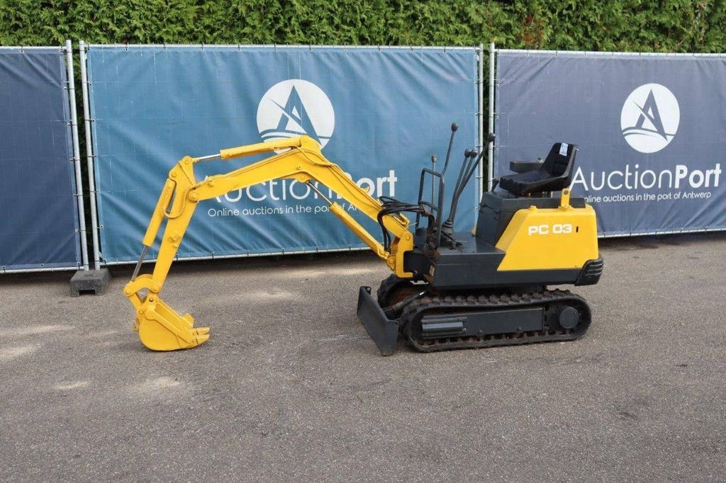 Minibagger du type Komatsu PC03-1, Gebrauchtmaschine en Antwerpen (Photo 1)